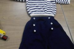 Marinière, pantalon et bonnet assorti